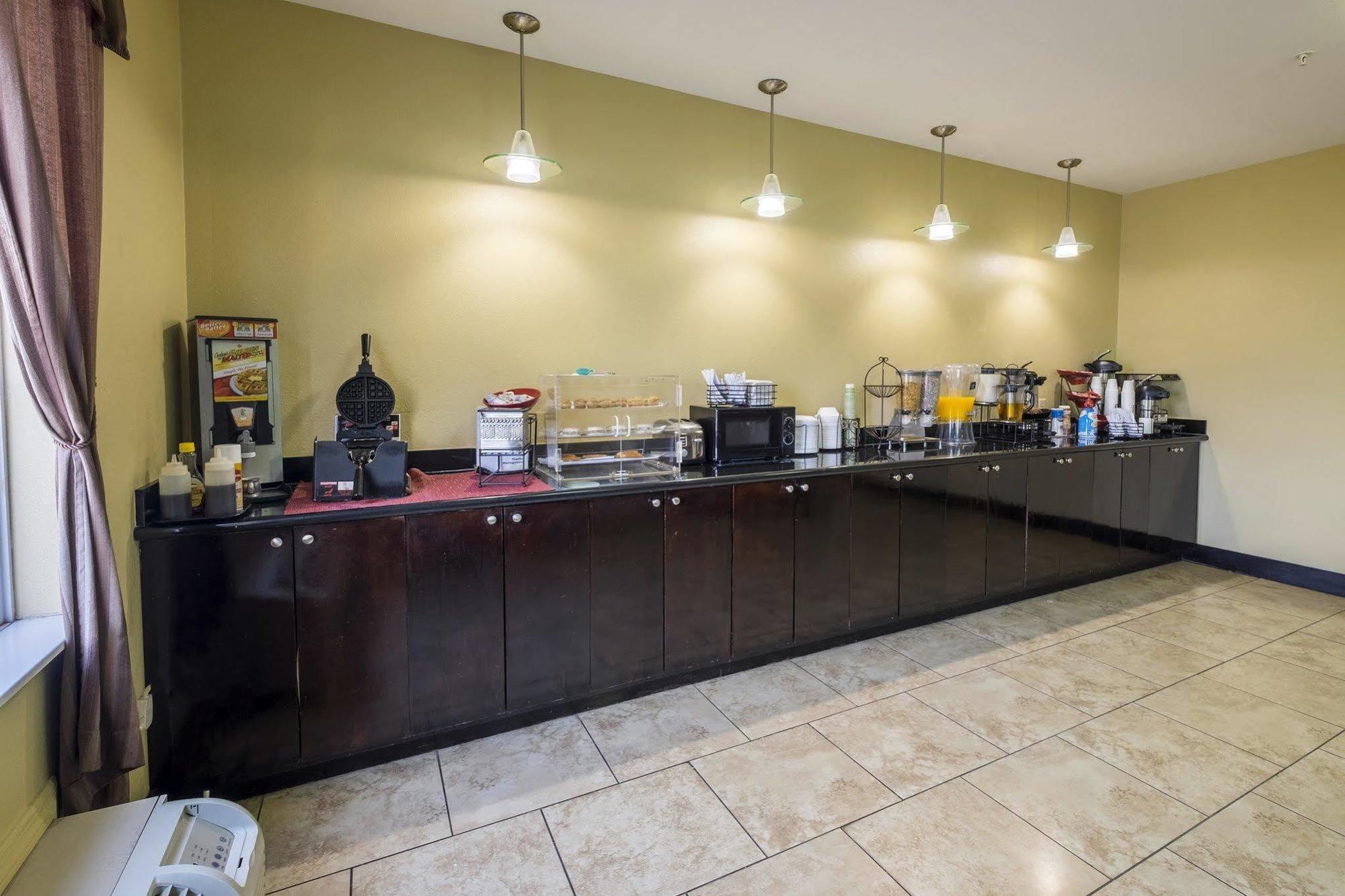 Red Roof Inn & Suites Lake Charles Luaran gambar