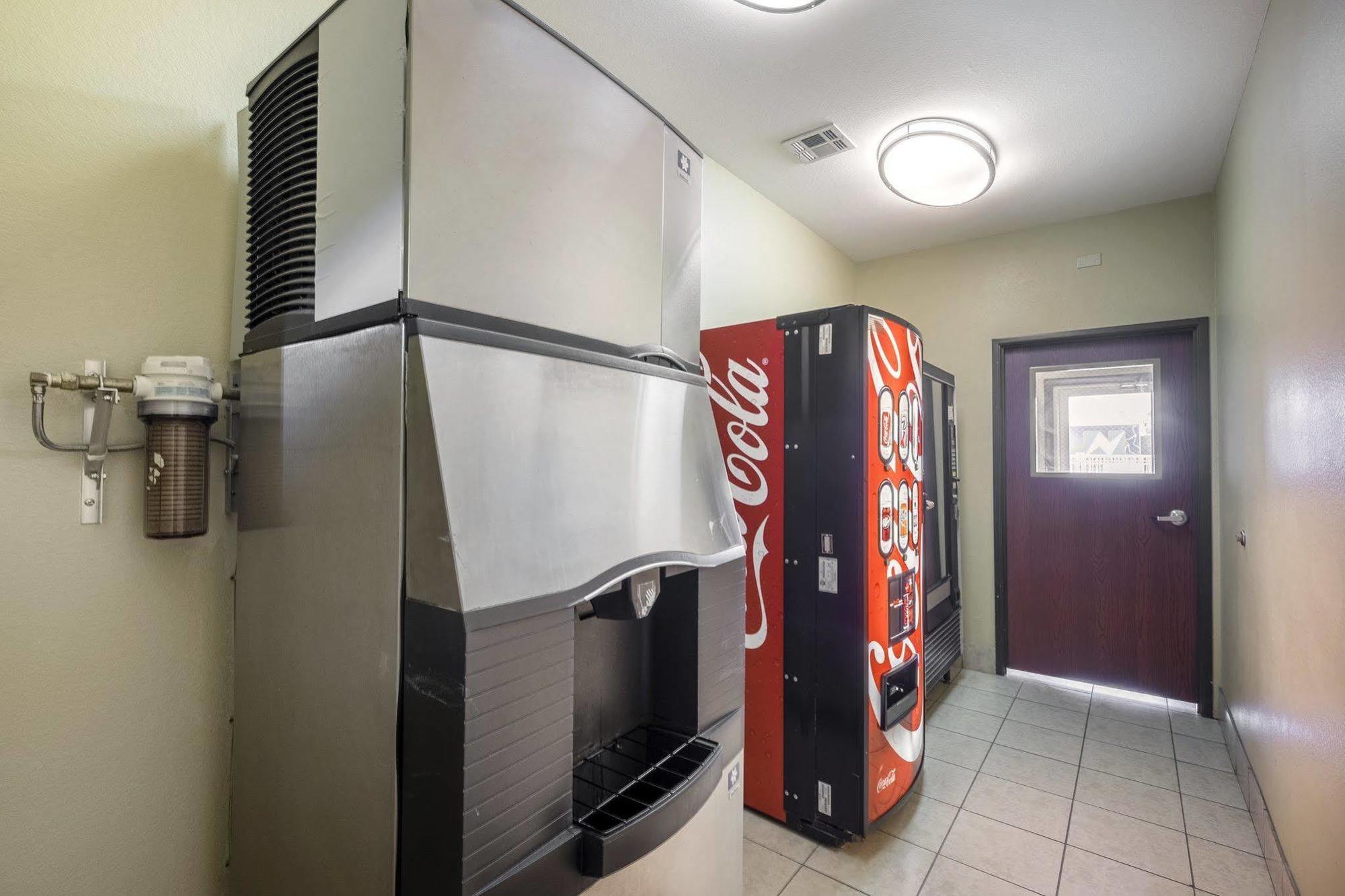 Red Roof Inn & Suites Lake Charles Luaran gambar